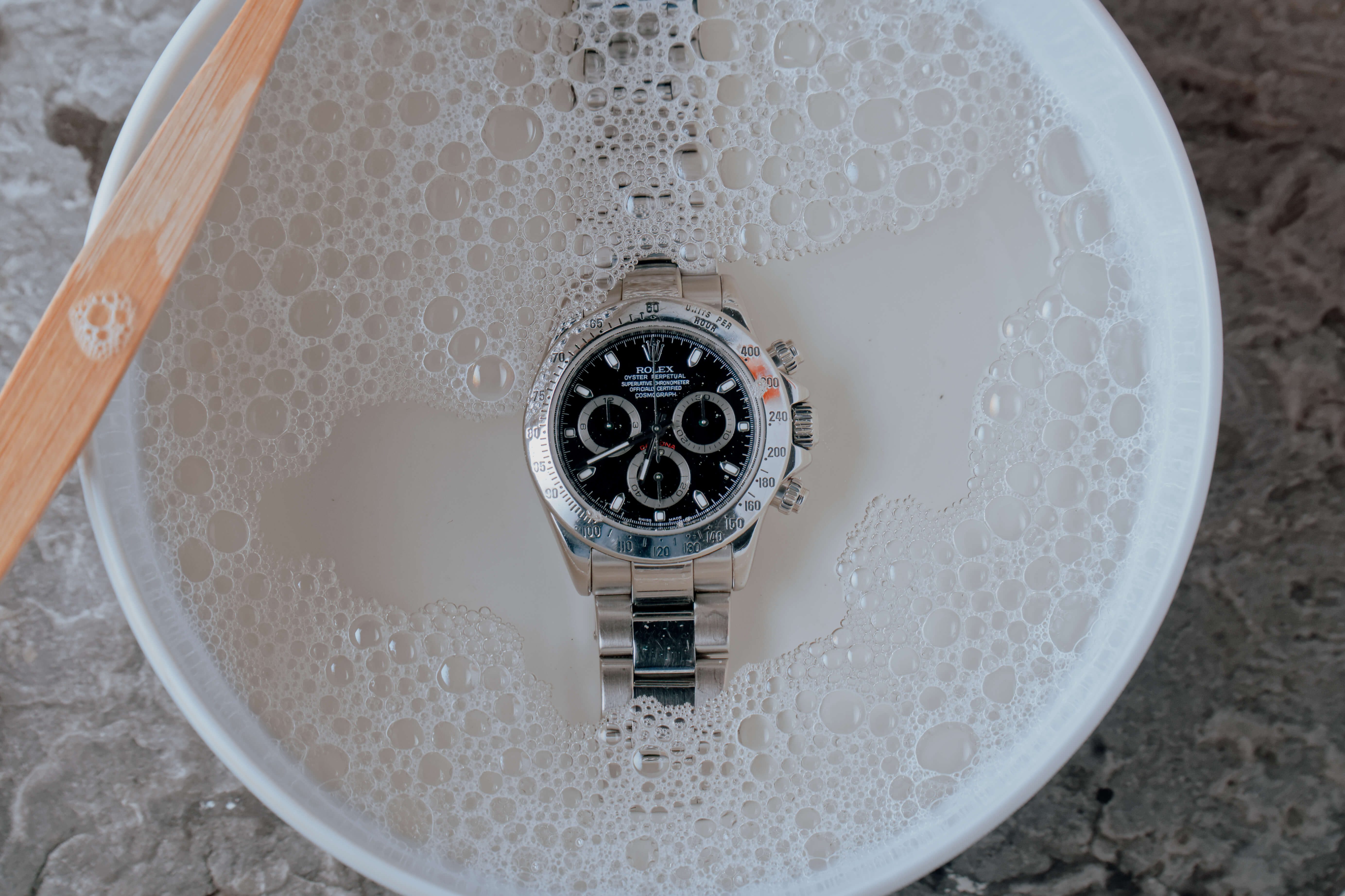 How to Clean Your Watch​
