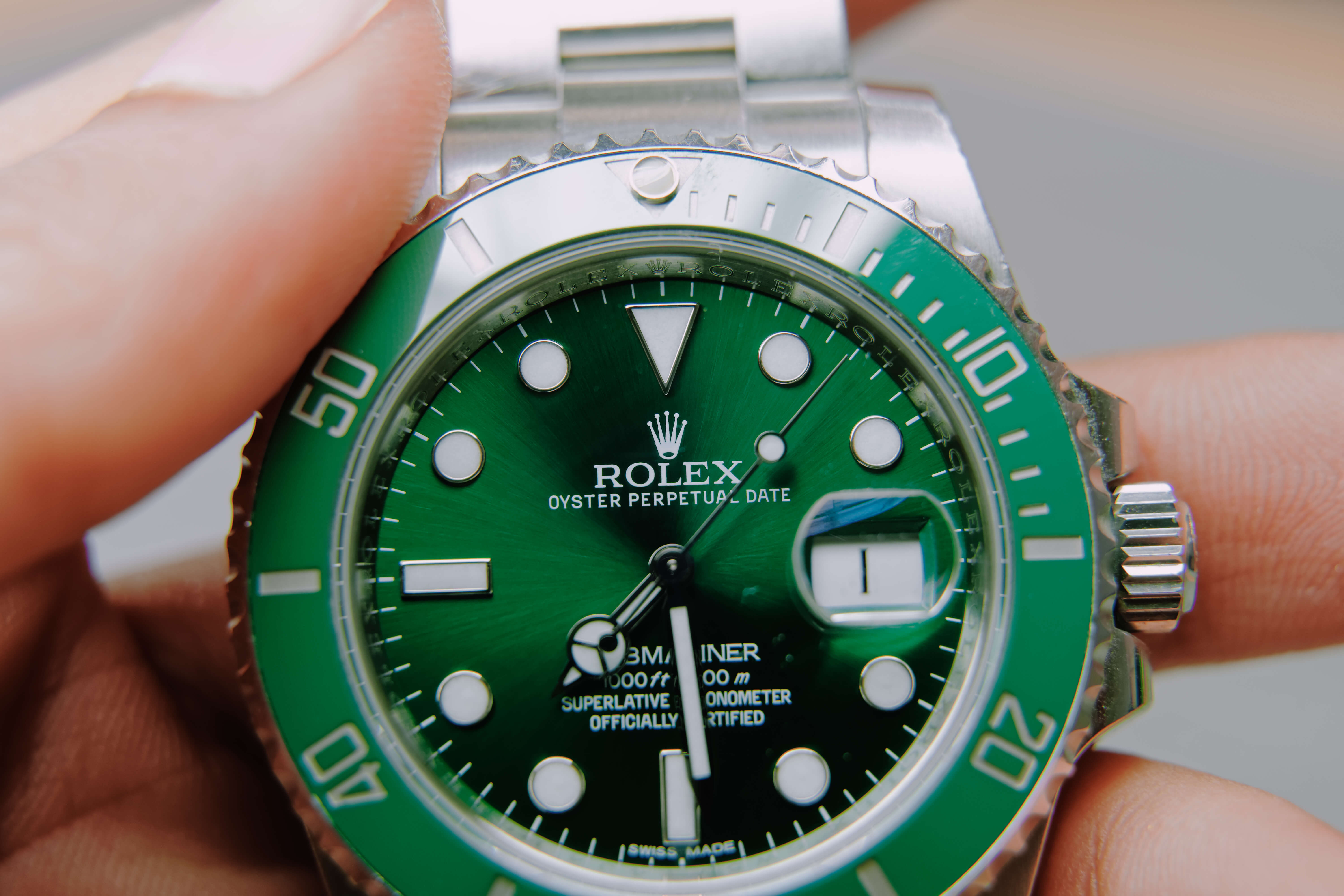 Hulk Rolex 116610LV Submariner Stainless Steel Watch Review